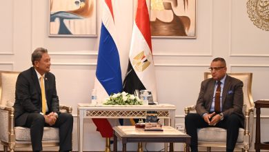 صورة محافظ جنوب سيناء يبحث مع سفير مملكة تايلاند آفاق التعاون السياحي والثقافي