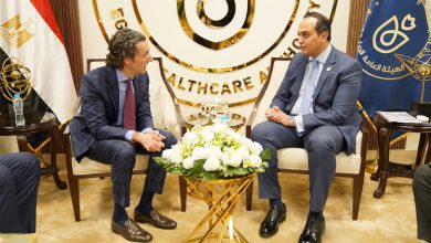 صورة رئيس هيئة الرعاية الصحية: التعاون مع Abbott لنقل أحدث تقنيات علاج أمراض القلب