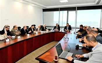 صورة وزير الإسكان ومحافظ الإسكندرية يتابعان عددا من ملفات العمل المشتركة