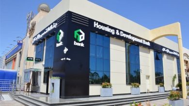 صورة انتظام العمل داخل بنك التعمير والإسكان بعد تأثر الخدمات البنكية بحريق سنترال رمسيس
