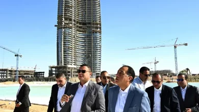صورة رئيس الوزراء يتفقد مشروعات “أبراج الداون تاون” و”داون تاون لاجون” بالعلمين الجديدة