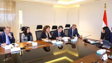 صورة “المشاط” تبحث تعزيز سبل التعاون مع البنك الأوروبي لإعادة الإعمار والتنمية