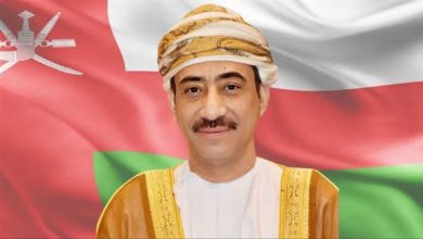 صورة سفير سلكنة عمان بالقاهرة يهنئ الشعب المصرى بثورة 30 يونيو