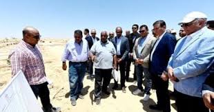 صورة وزيرا الإسكان والزراعة يتفقدان محطة التجارب البحثية لتحلية مياه البحر
