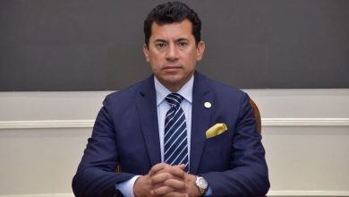 صورة وزير الشباب والرياضة يوافق للنادي الأهلي للحصول على تسهيل ائتماني بالعملة المحلية والأجنبية