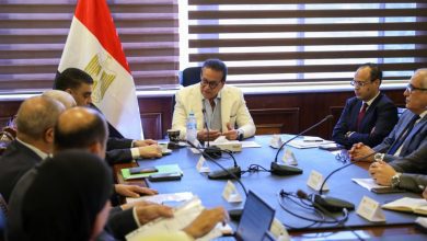 صورة وزير الصحة يستقبل رئيس هيئة الشرا الموحد وقيادات شركة “جريفلز_إيجيبت” لبحث تعزيز التعاون