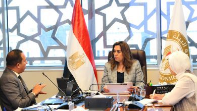 صورة وزيرة التنمية المحلية والقائم بأعمال وزيرة البيئة تتابع آخر مستجدات العمل بمصرف المحيط بالمنيا