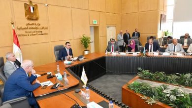 صورة وزير الاسكان يترأس الاجتماع الأول للجنة متابعة تخصيص وحدات سكنية للموظفين المنتقلين للعاصمة الإدارية