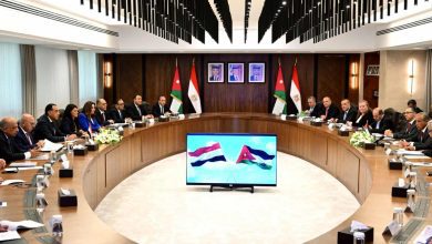 صورة رئيس الوزراء الأردني يثمن دور مصر في دعم القضية الفلسطينية وما تقدمه لسكان غزة