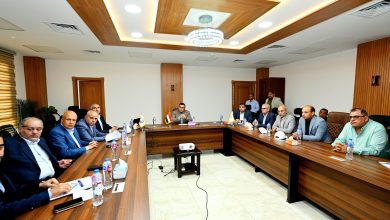 صورة وزير الإسكان يتابع ملف تقنين الأراضي بمدينتي العبور الجديدة والشروق