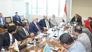 صورة وزير الاسكان  : أكتوبر المقبل طرح وحدات المرحلة الثانية من مشروعات “الإسكان” عبر منصة مصر العقارية