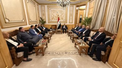 صورة السفير العراقي يستقبل رجال الأعمال والمستثمرين العراقيين في مصر