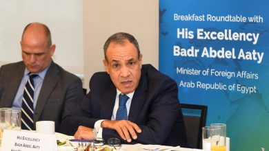 صورة وزير الخارجية يلتقي قيادات مجلس الأعمال للتفاهم الدولي