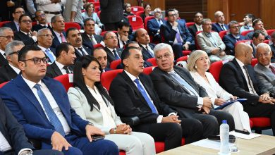 صورة رئيس الوزراء يشارك في فعاليات إطلاق وتدشين الأكاديمية الدولية للعمارة والعمران