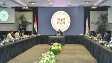 صورة وزير الاستثمار يلتقي وفد “شفيق جبر  “في إطار مبادرات التعاون الثقافي والاقتصادي التي أطلقتها المؤسسة