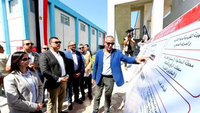 صورة وزير الإسكان ومحافظ البحيرة يفتتحان محطة معالجة الصرف الصحي بمركز بدر