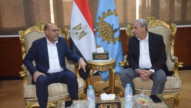 صورة محافظ الغربية يستقبل وزير العمل .. لزيارة موقع الحادث وتقديم العزاء و”الدعم”