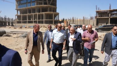 صورة جبران : حملات مكثفة بالمحافظات للتأكد من توافر مبادئ “السلامة المهنية” وإستخدام “مهمات الوقاية”