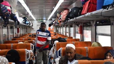صورة الهيئة القومية لسكك الحديد  تُسيّر الرحلة الحادية والعشرين لقطارات العودة الطوعية للسودانيين إلى وطنهم