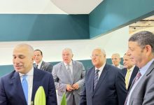صورة رئيس البنك الزراعي يتفقد جناح «إيكارد» بمعرض صحارى