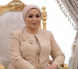 صورة السيدة انتصار السيسي: نستلهم من روح أكتوبر معاني التضحية والانتماء