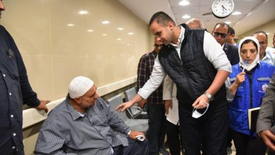 صورة نائب وزير الصحة يتفقد مستشفى العريش وعيادات التأمين الصحي ويوجه بتسريع إنجاز مشروع الغسيل الكلوي