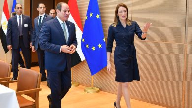 صورة الرئيس السيسي يجتمع مع رئيسة البرلمان الأوروبي ببروكسل