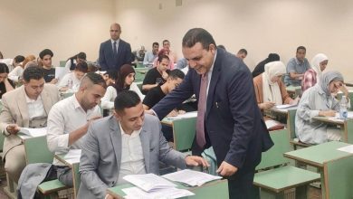 صورة رئيس التمثيل التجاري يتفقد سير امتحانات مسابقة تعيين الملحقين التجاريين لعام 2025