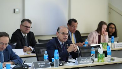 صورة د.  محمد فريد رئيس الرقابة المالية يشارك في اجتماع مجلس إدارة (IOSCO) مع رئيس مجلس الاستقرار المالي (FSB)