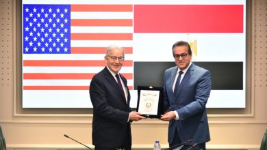 صورة وزير الصحة يستقبل وزير خارجية ولاية نبراسكا الأمريكية لبحث سبل تعزيز التعاون في القطاع الصحي