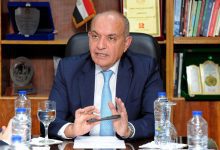 صورة السفير الأردني في القاهرة يهنئ مصر بفوز الدكتور خالد العناني مديرًا عامًا لليونسكو