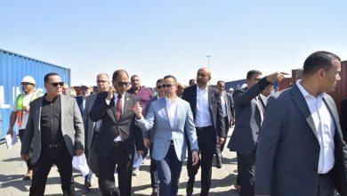 صورة الخطيب: هدفنا القضاء التام على البيروقراطية وتعدد الإجراءات لخدمة المستثمر وتيسير حركة التجارة