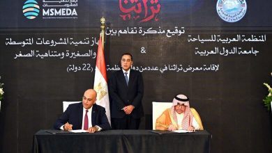 صورة توقيع مذكرة تفاهم بين جهاز تنمية المشروعات والمنظمة العربية للسياحة