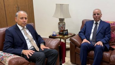 صورة سفير العراق  يلتقي بمساعد وزير الخارجية المصري لتعزيز أواصر التعاون الثنائي بين البلدين