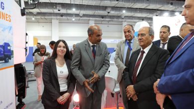 صورة ” رئيس القابضة للمياه ” يتفقد جناح “ماز إيجيبت” ويشيد بتقنيات إعادة تدوير مياه الصرف وتأهيل أسطول سيارات الكسح ضمن فعاليات IWWI 2025