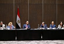 صورة رئيس الوزراء يدعو خلال لقائه كبريات شركات جنوب إفريقيا إلى تشكيل مجلس أعمال مشترك بين البلدين