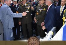 صورة الفريق أحمد خليفة يعود إلى أرض الوطن عقب مشاركته فى فعاليات معرض ” دبى الدولى للطيران 2025 ” …