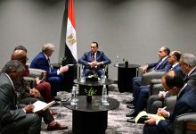 صورة مدبولى يلتقي مسئولي “أنجلو جولد أشانتي” المستثمرة بـمنجم السكري للذهب.. ويؤكد حرصه على دعم استثماراتها بمصر