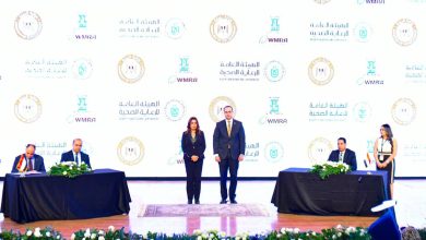 صورة د. منال عوض تؤكد : ” الصحة والبيئة” شريكان في بناء منظومة تأمين صحي مستدام