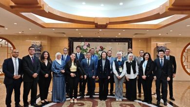 صورة وفد حكومي مصري يزور بكين لتبادل الخبرات في مجال التنمية الاقتصادية