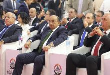 صورة ملحمة شعبية في حب الوطن..أغاني وطنية وأعلام مصر تملأ استاد القاهرة.