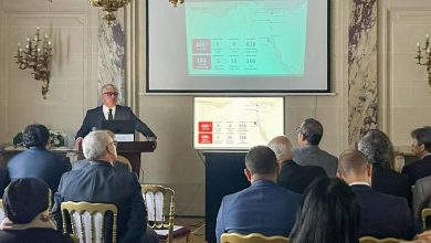 صورة رئيس اقتصادية قناة السويس يبدأ جولة ترويجية بفرنسا