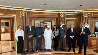 صورة رئيس هيئة الاستثمار يلتقي رئيس رابطة رجال الأعمال القطريين