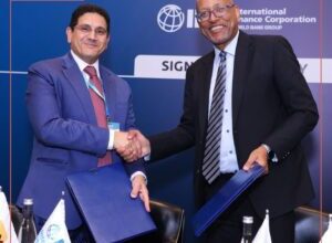 صورة ” التجاري وفا بنك ” يوقع شراكة مع مؤسسة التمويل الدولية لدعم الشمول المالي والنمو المستدام في مصر «صور»
