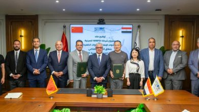 صورة “جمال الدين  ” يشهد توقيع عقد مشروع “WINPEX” الصينية باستثمارات 15 مليون دولار لإنتاج أدوات الإضاءة بالمطور الصناعي MDC بالسخنة