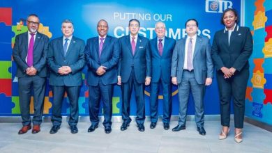 صورة هشام عز العرب يقود وفدًا رفيعًا إلى كينيا لدعم توسعات البنك التجاري الدولي