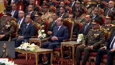 صورة الرئيس السيسي يشاهد فيلماً تسجيليا للتصنيع الدفاعي المشترك مع كوريا الجنوبية