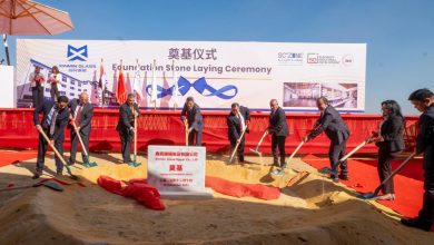 صورة باستثمارات تتجاوز ” 70 مليون دولار ” اقتصادية قناة السويس تشهد وضع حجر الأساس لمصنع شين مين للزجاج بمنطقة السخنة الصناعية