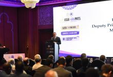 صورة وزير الصحة: القيادة السياسية تولي الملف الصحي وملف أمراض الجهاز التنفسي أهمية استثنائية