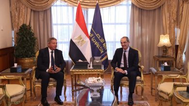 صورة وزير الاتصالات يلتقي رئيس الأعلى للإعلام ويبحثان آفاق التعاون المشترك